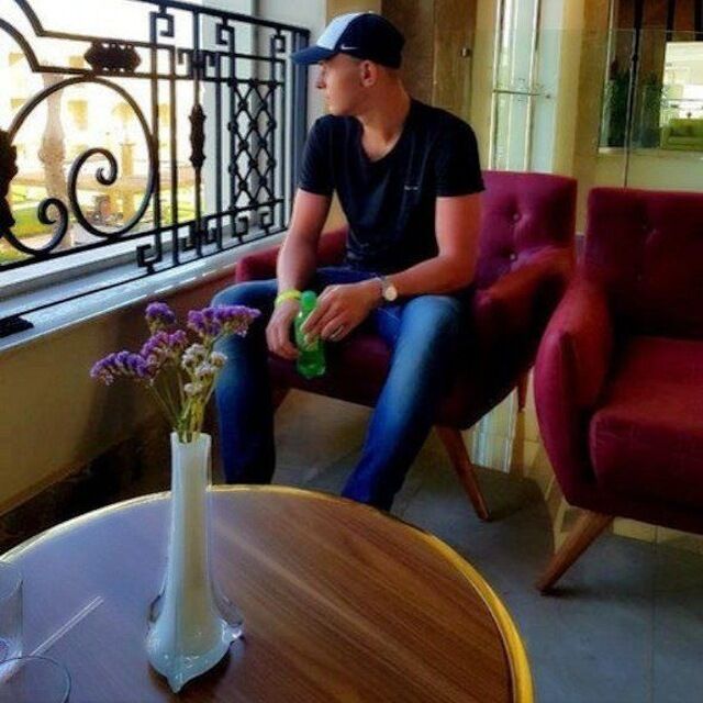  44931698  Yaroslav, 28 ,    