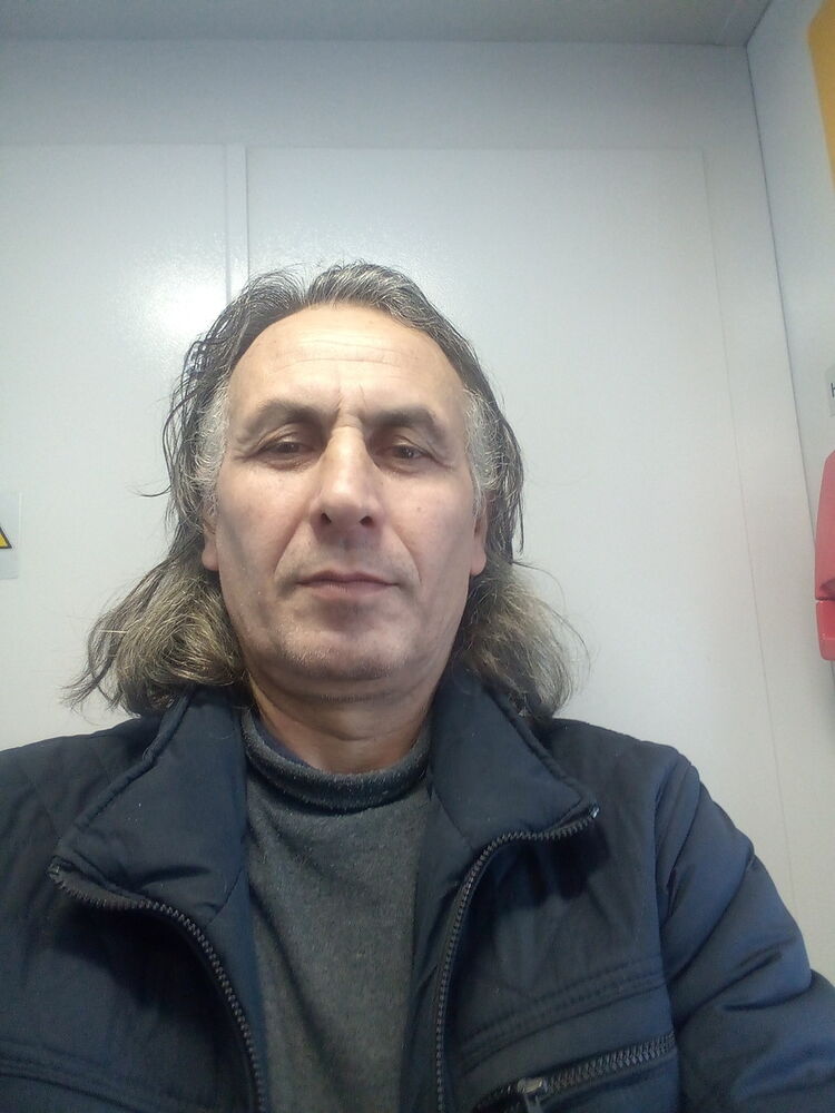  19398418  Aziz, 49 ,    
