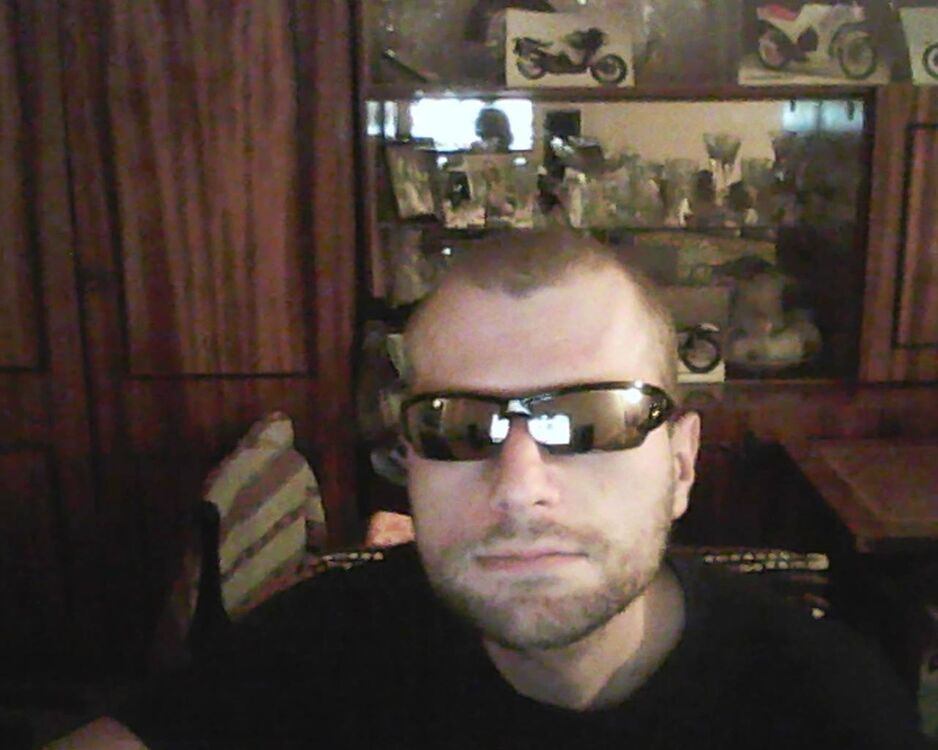  ,   Andrii, 42 ,   ,   , c 