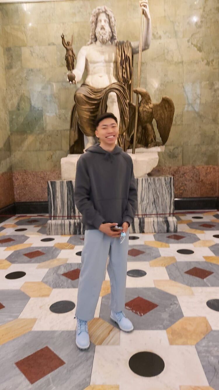  27036568  Exan, 27 ,    -