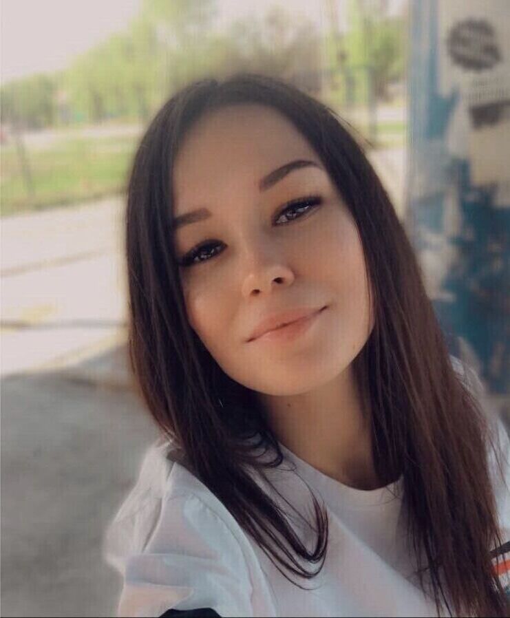  37193868  , 24 ,    