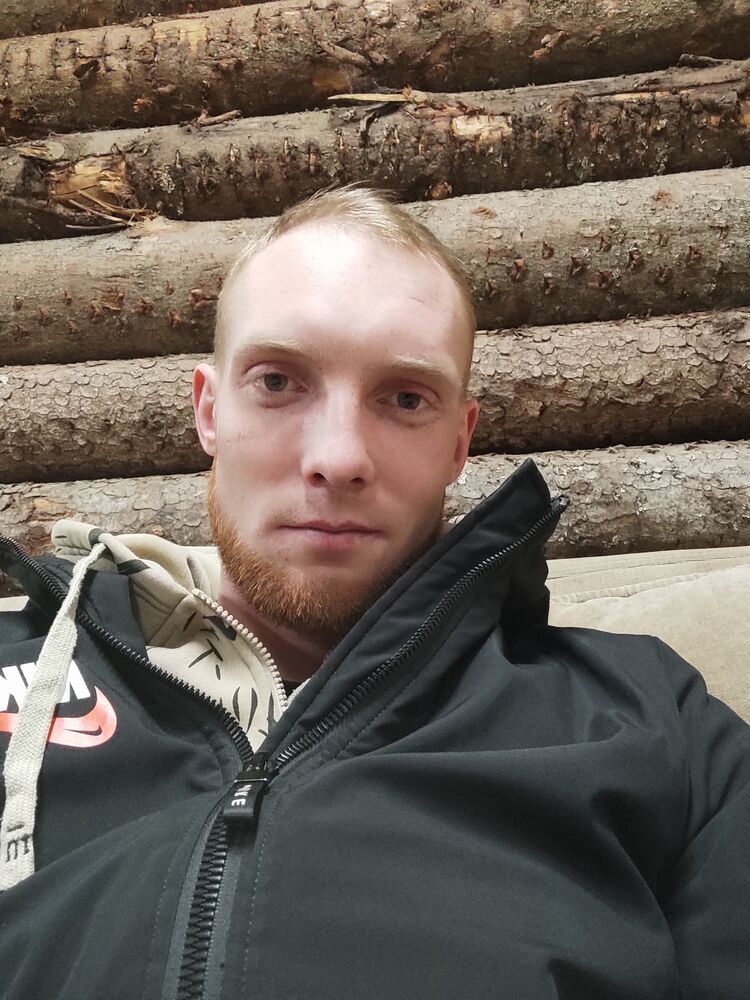  48748668  Andrey, 25 ,    --