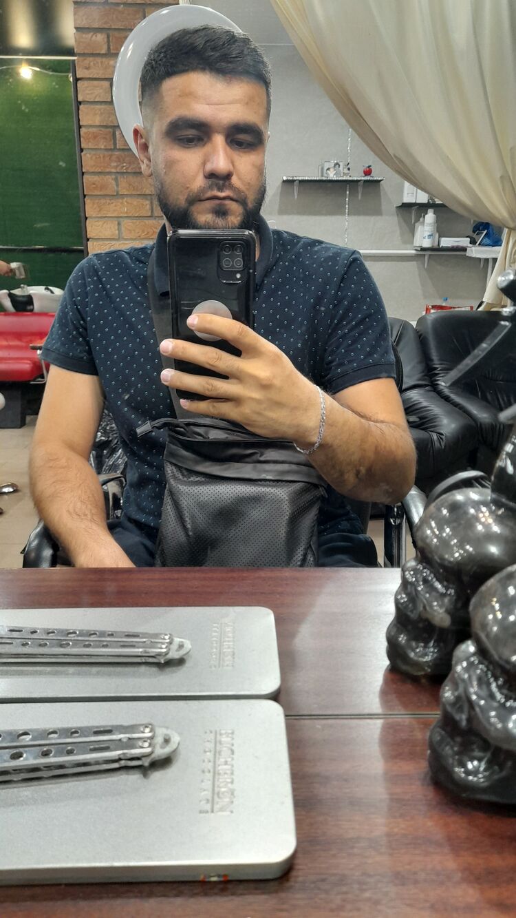  35109228  , 33 ,    