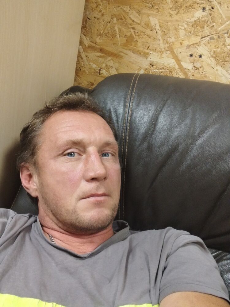  54231758  Dmitriy, 48 ,    