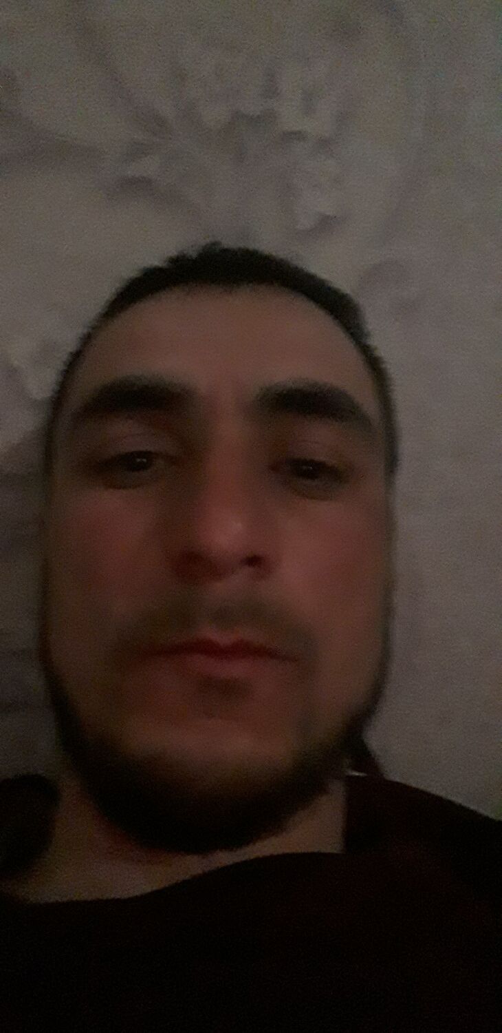  38211418  Misha, 36 ,    