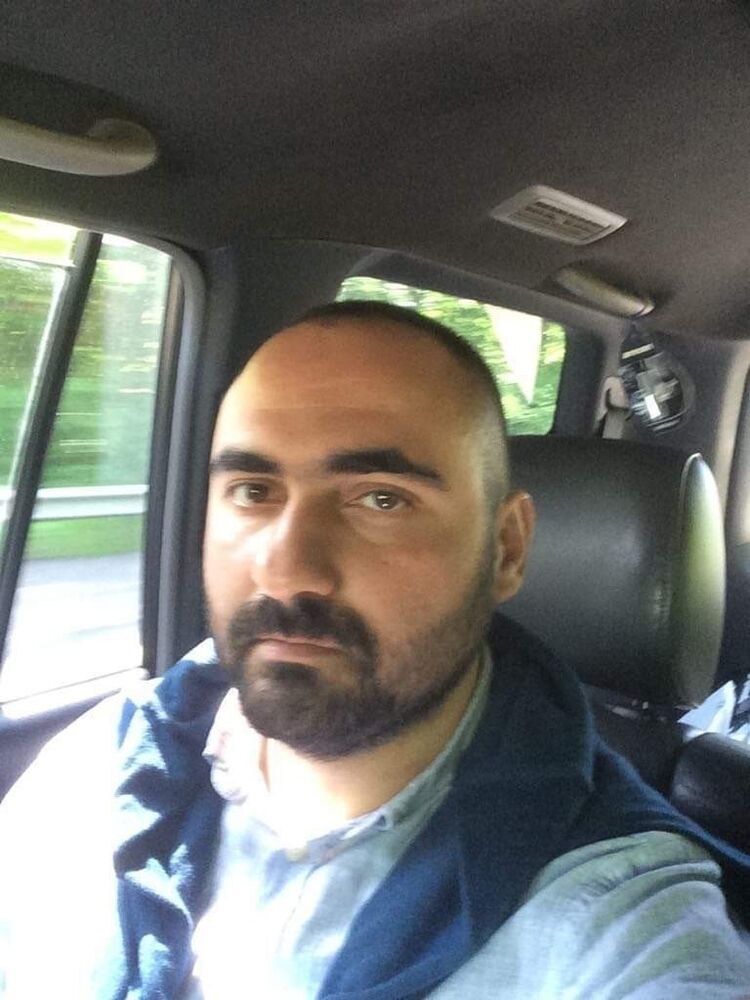  ,   Roberto, 40 ,   ,   , c 