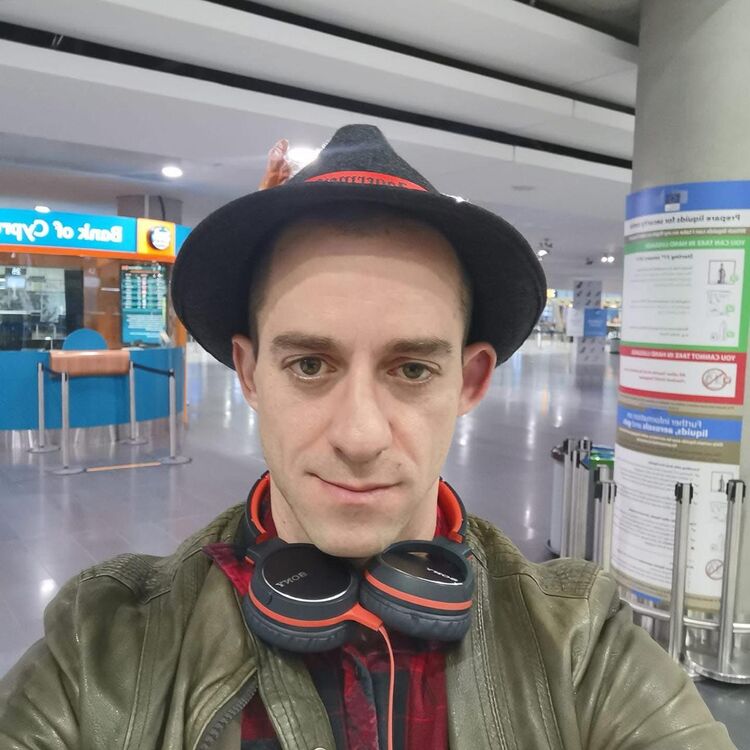  Limassol,   Jimmys, 37 ,   ,   , c , 