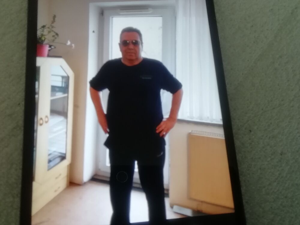  25619848  , 59 ,    Fellbach
