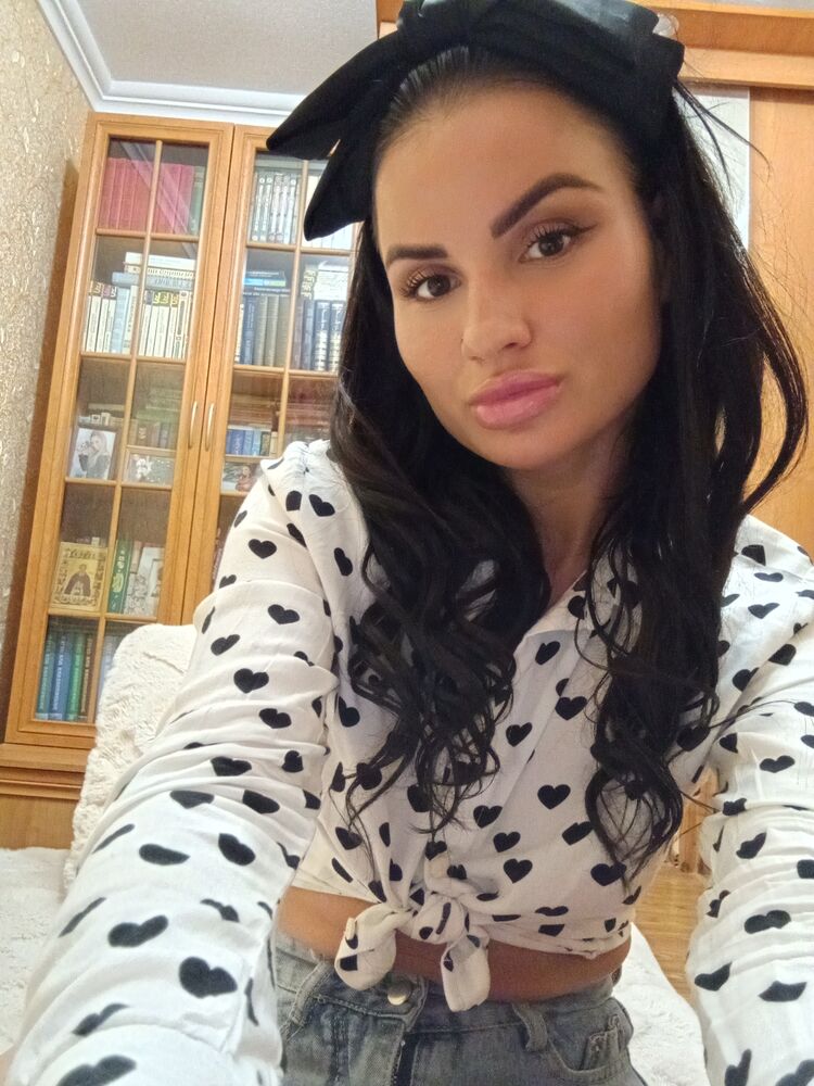  ,   Tanya, 33 ,   ,   