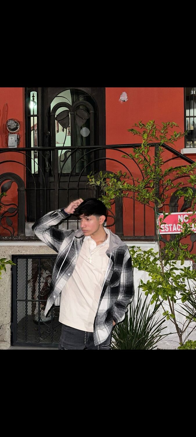  La Florida,   Angel, 23 ,   ,   