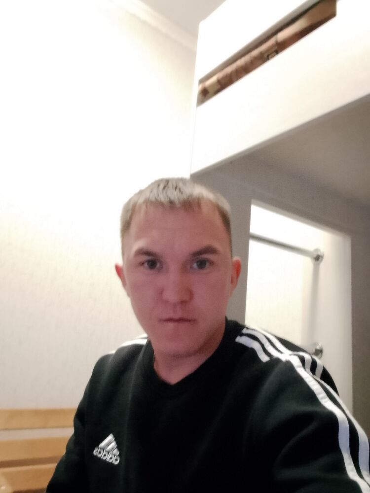  48773368  , 28 ,    -