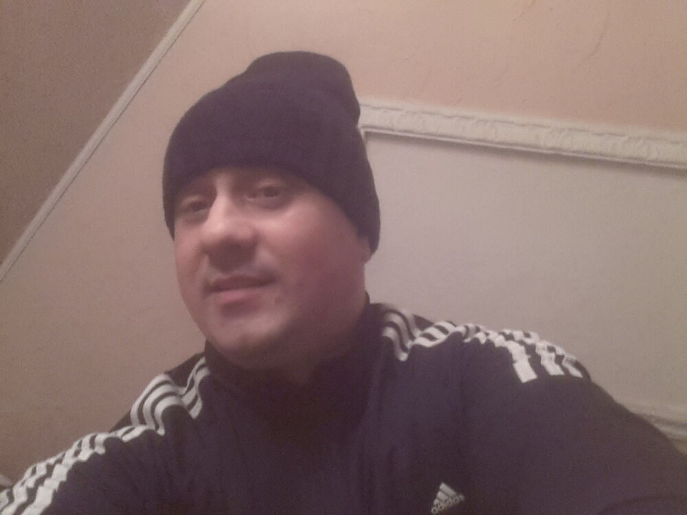  14818778  Danyk, 42 ,    