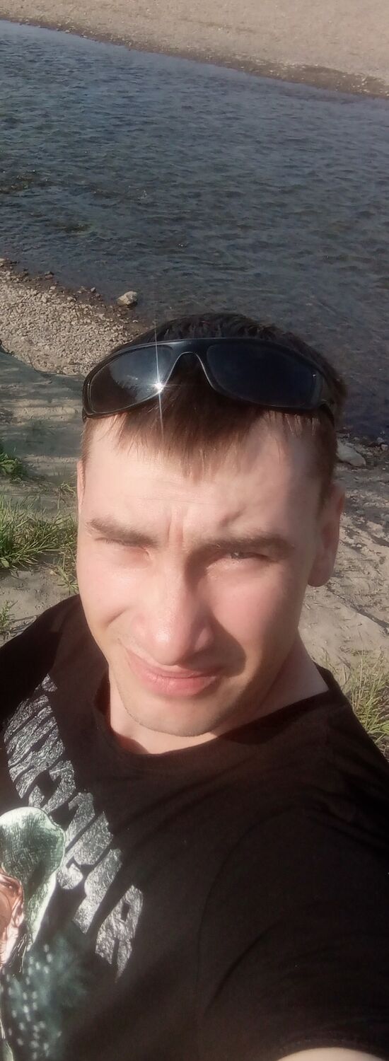  52535458  Alexander, 34 ,    