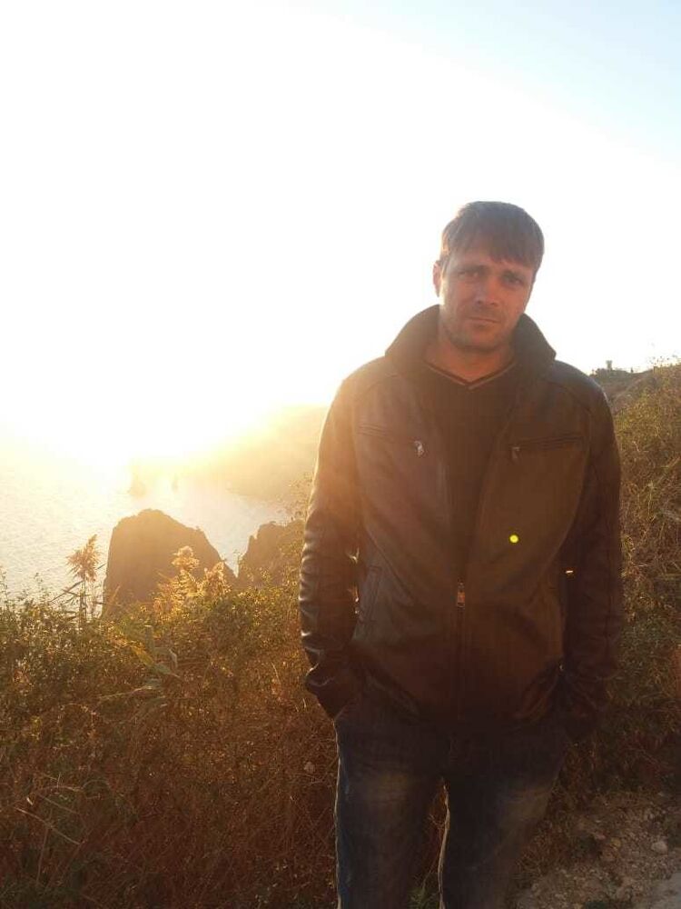  19093608  Aleksandr, 40 ,    