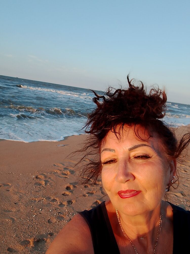  53549938  INESSA, 61 ,    