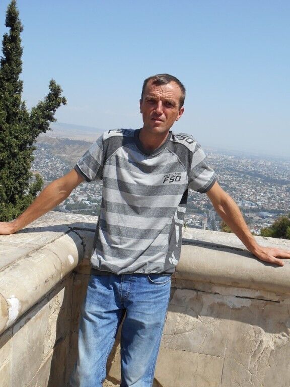  ,   Vadim, 48 ,   ,   