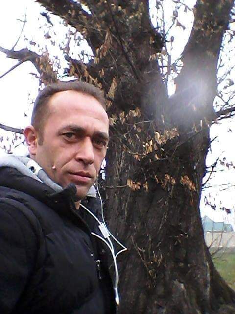  ,   Kamil, 44 ,   ,   , 