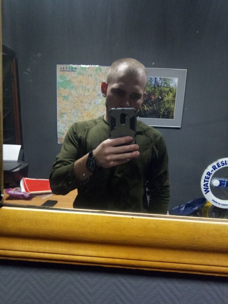  47070438  , 21 ,    