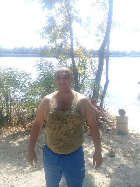  --,   Lytfullo, 44 ,   ,   