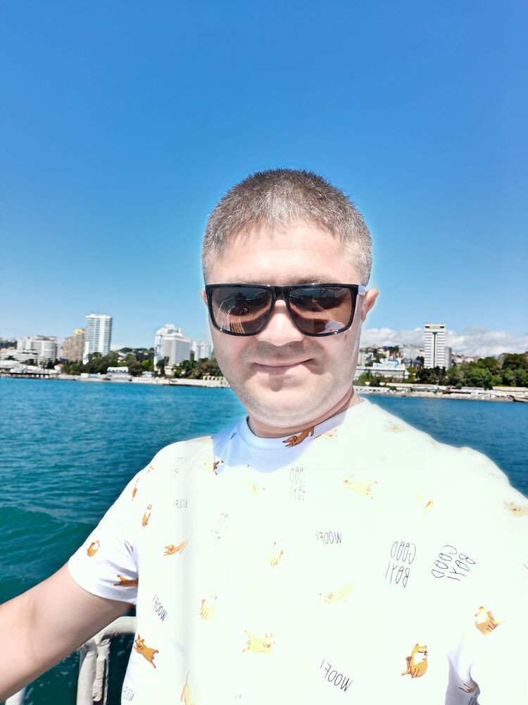  37952348  , 34 ,    