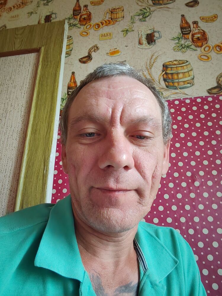  46880598  , 41 ,    