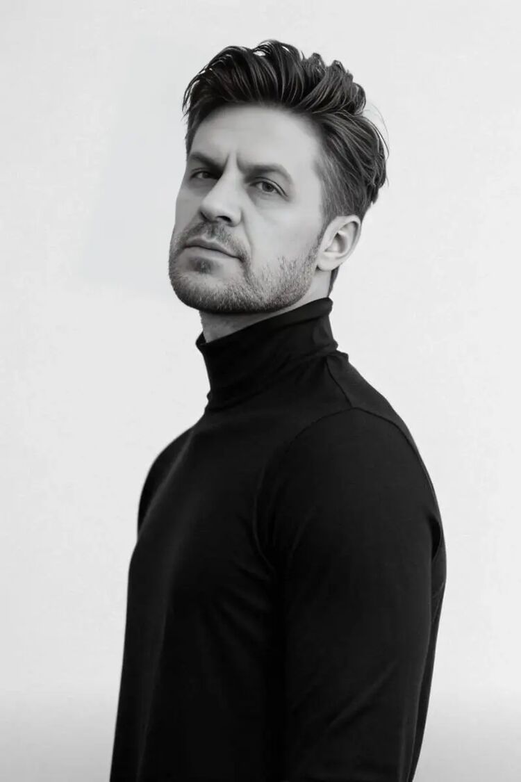  ,   Alex, 40 ,   ,   