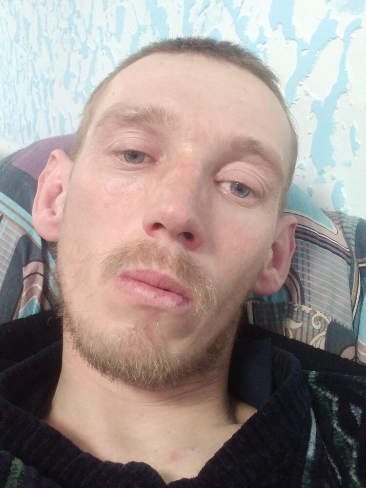  42453348  , 32 ,    