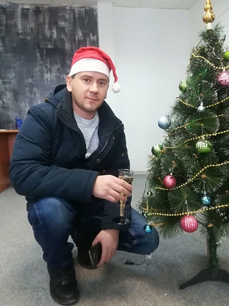  ,   Albert, 38 ,   