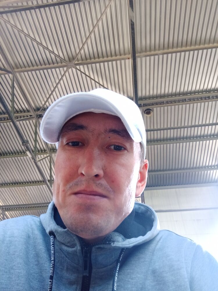  ,   Aleksey, 33 ,   ,   