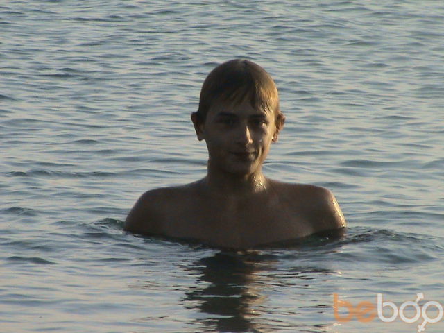  1261108  Denis, 33 ,    