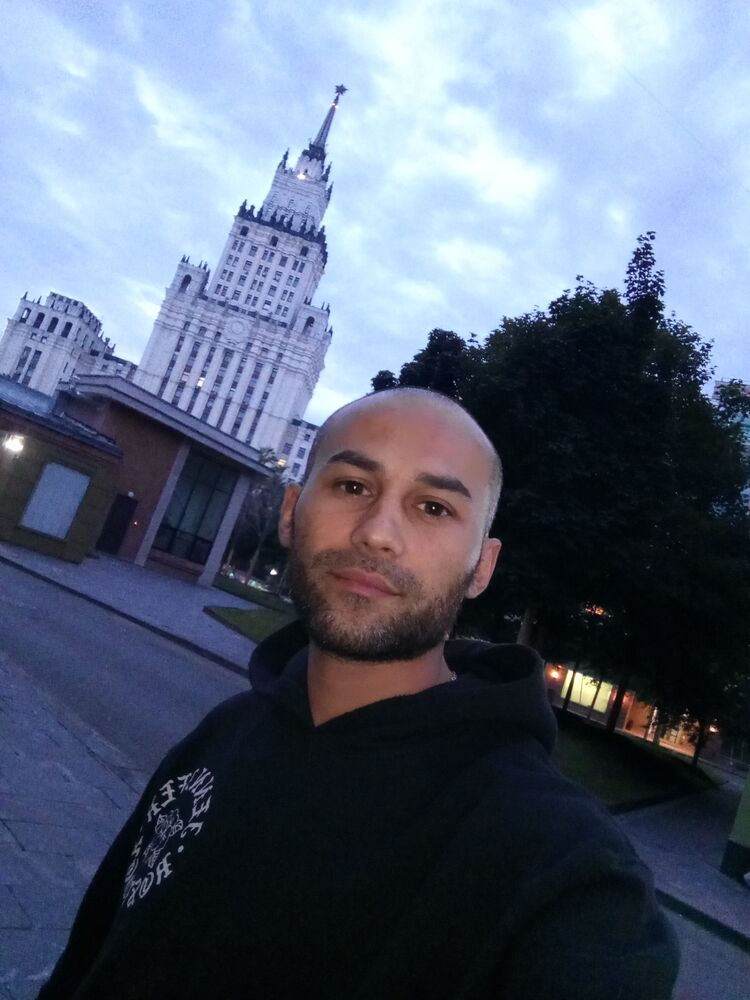  53063178  , 33 ,    