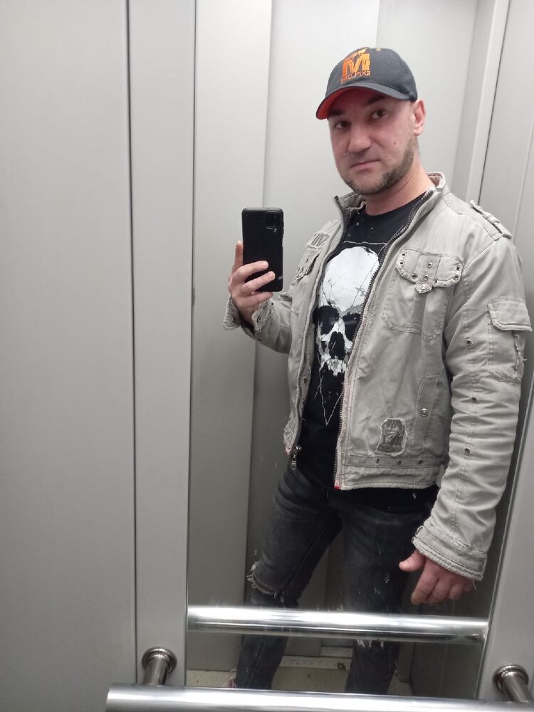 ���� 30319568 ������� ����, 37 ���, ���� ���������� � �����-����������