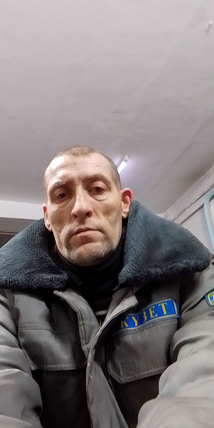  40193318  , 45 ,    