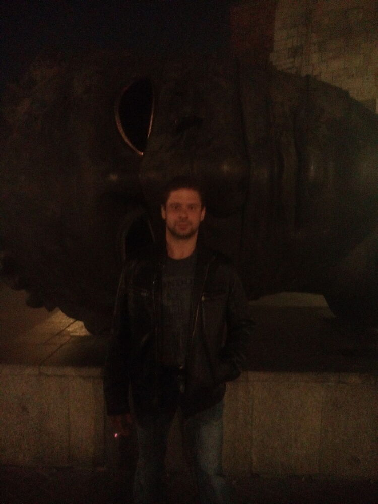  10528688  Andrei, 47 ,    