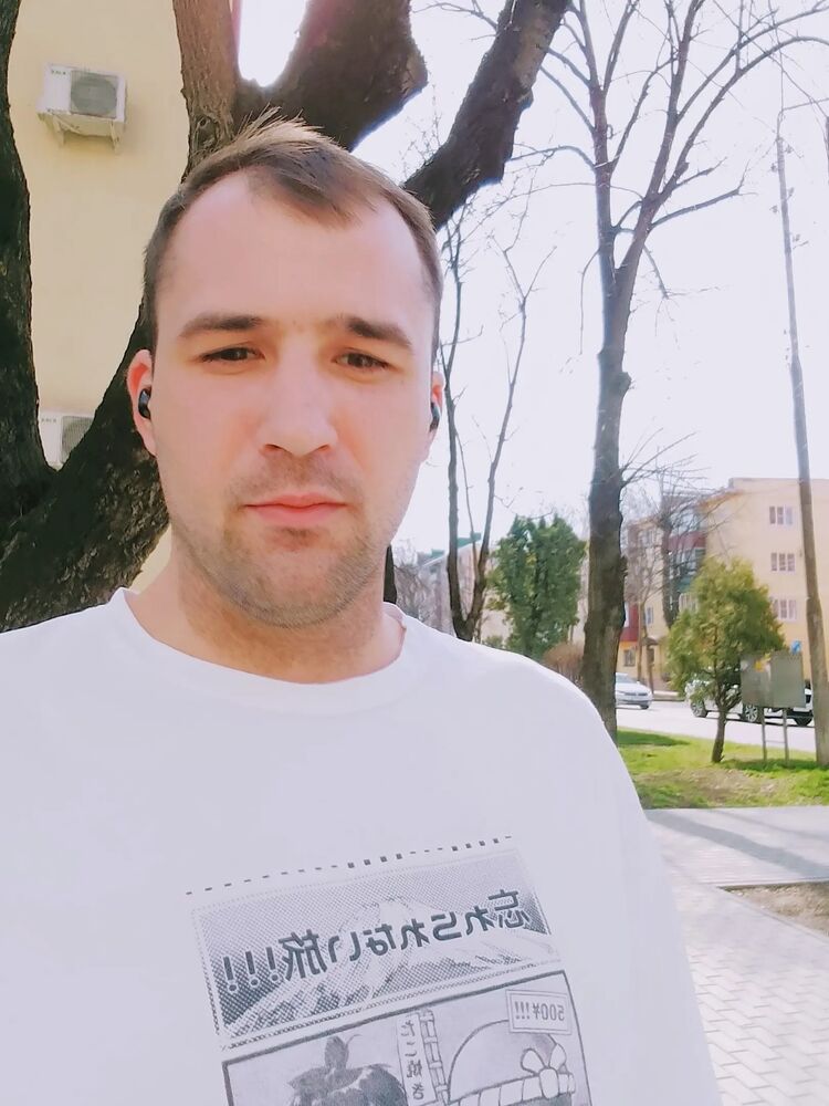 37764818  , 28 ,    