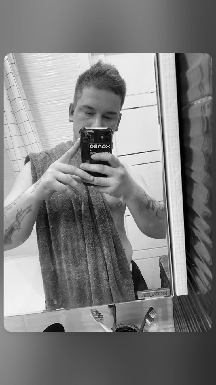  ,   Vlad, 24 ,   ,   
