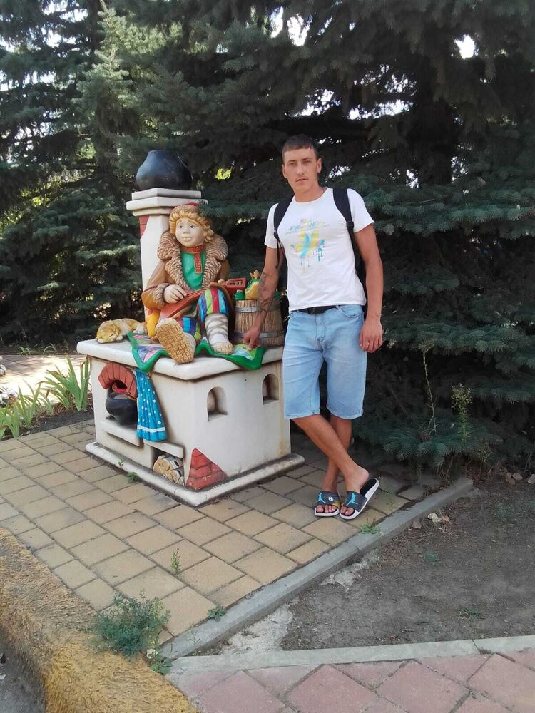  ,   VIKTOR, 32 ,     , c 