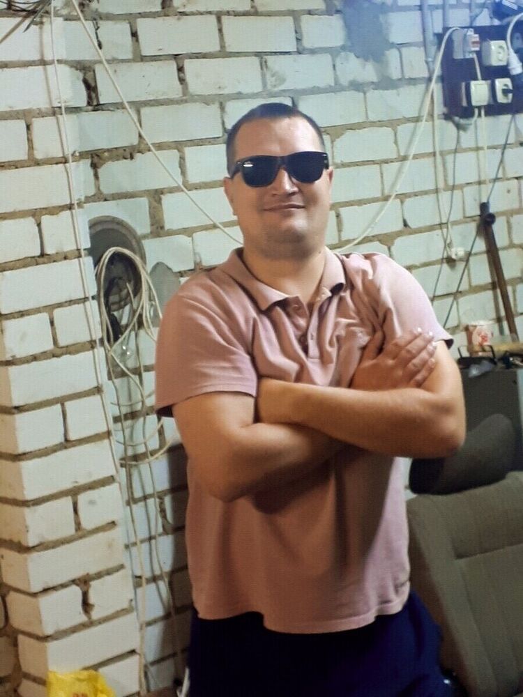  20293518  Vladimir, 42 ,     