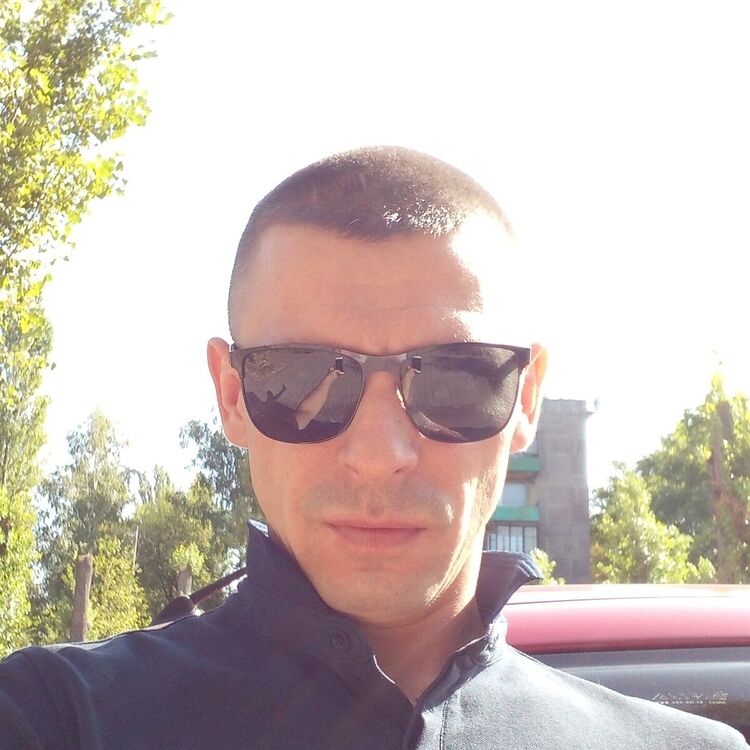  ,   Pavel, 35 ,   ,   