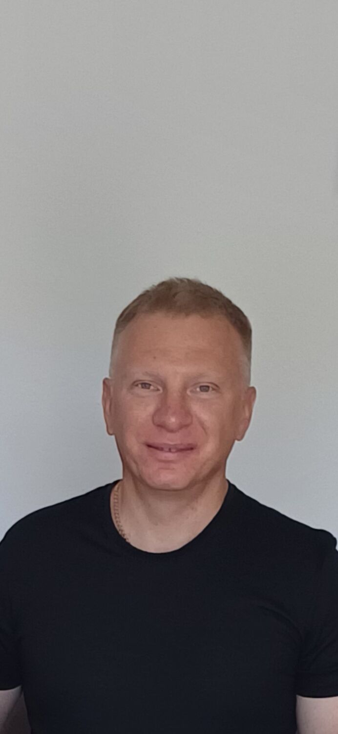  Flensburg,   Artem, 40 ,   ,   