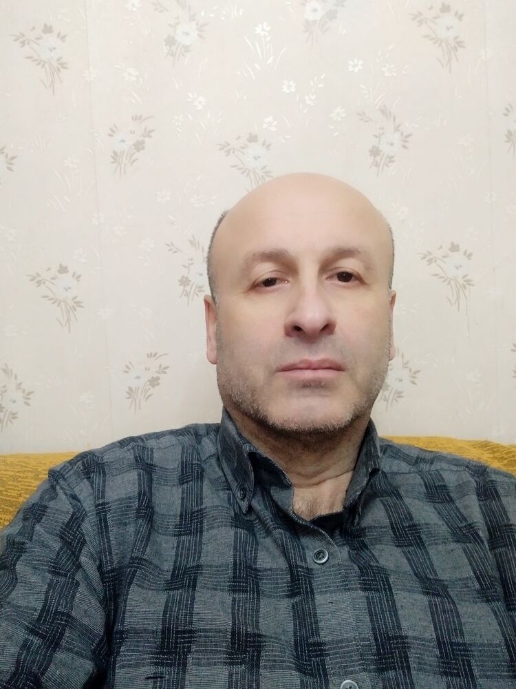  40066758  , 57 ,    