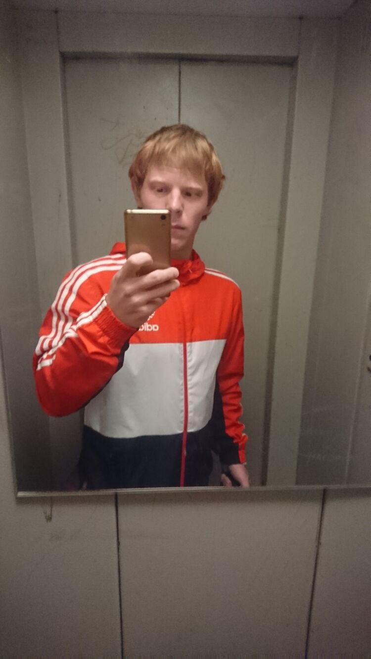  27010838  Valera, 35 ,    