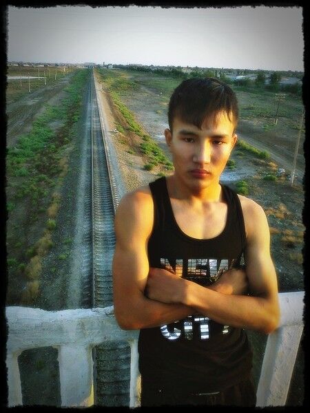  5203418  Nurik, 34 ,    