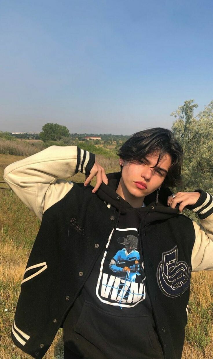  ,   Lukas, 23 ,   