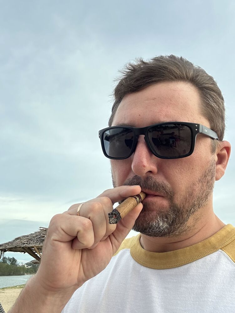  ,   Konstantin, 42 ,   ,   