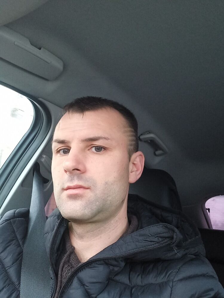  22207218  , 40 ,    