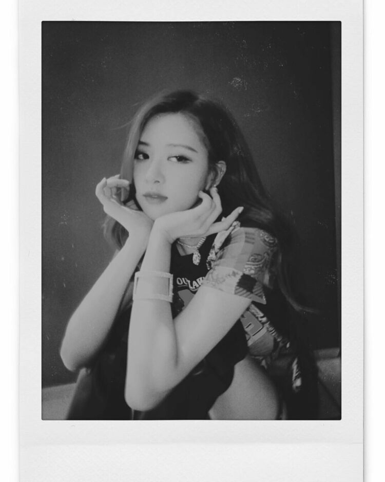 16230328  Chaeyoung, 28 ,    