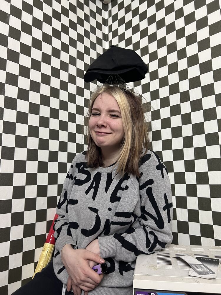  ,   , 24 ,   ,   