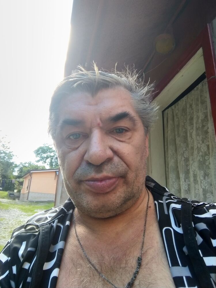  23652988  , 57 ,    