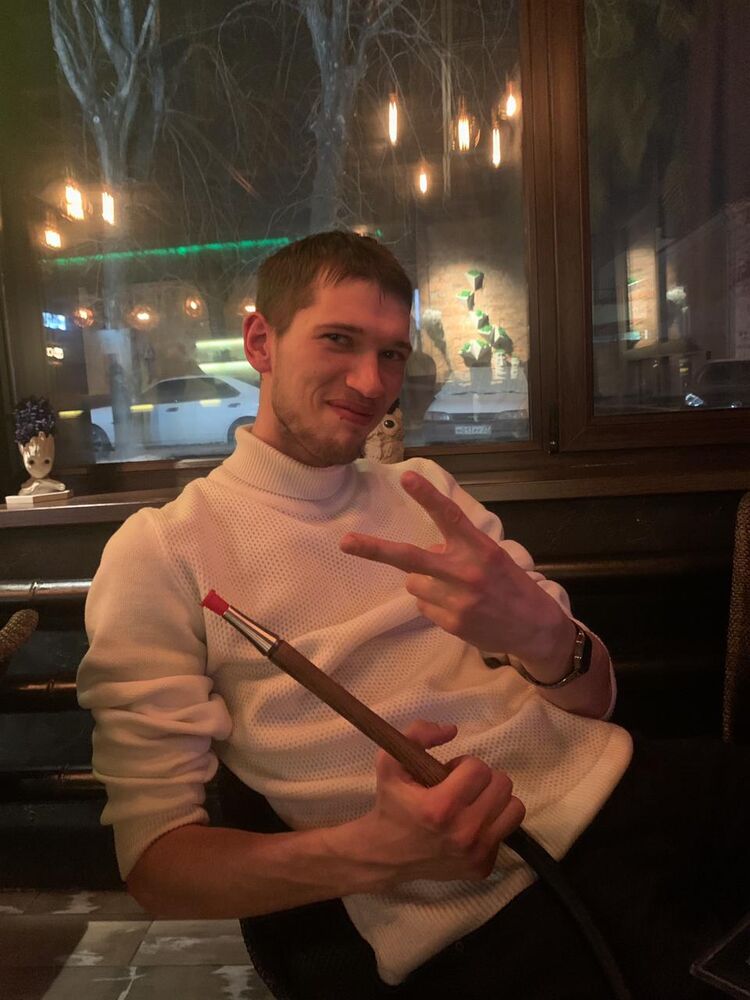  37961568  Vladimir, 27 ,     